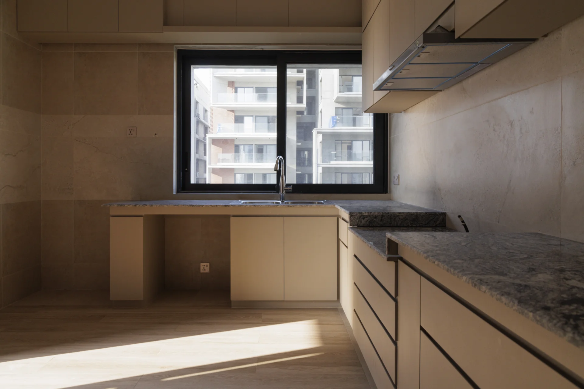 Amena Terrace by SIMPLE TREE